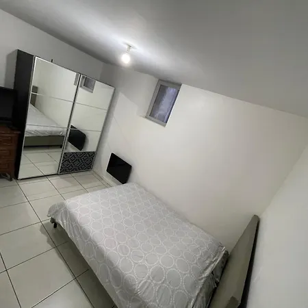 Tres Bel Pres De Montpellier *
