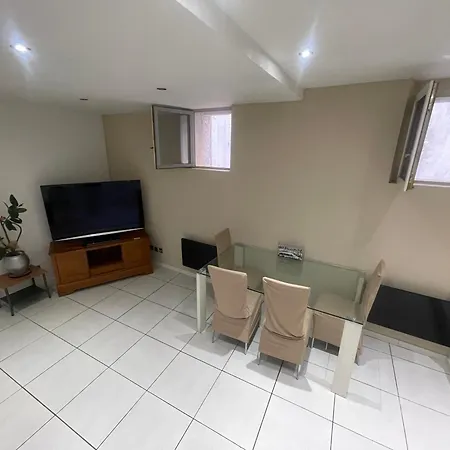Апартаменты Tres Bel Pres De Montpellier *